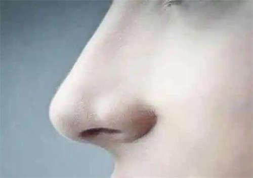 成都泪囊炎多少钱？干眼症3千+|弱视5千+，再附10家超人气医院价格表！
